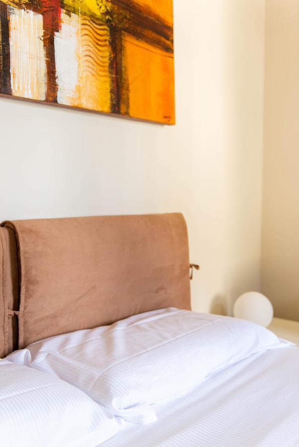 Modern, Bright Near Boboli Gardens & Santo Spirito - Homeunity Флоренция Экстерьер фото