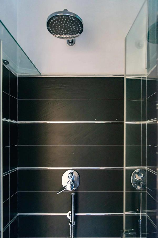 Modern, Bright Near Boboli Gardens & Santo Spirito - Homeunity Флоренция Экстерьер фото